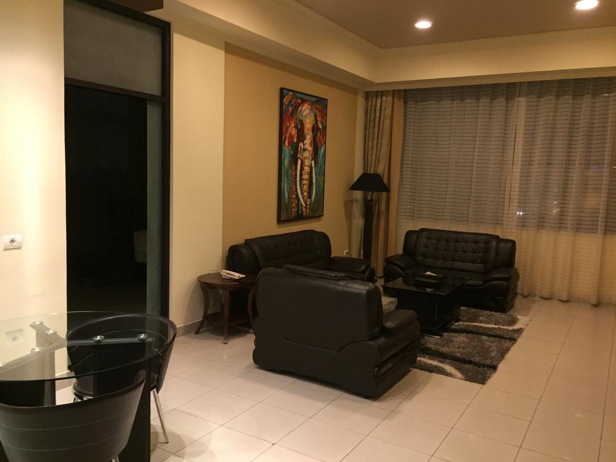 Royal Grand Hotel Monrovia Kültér fotó