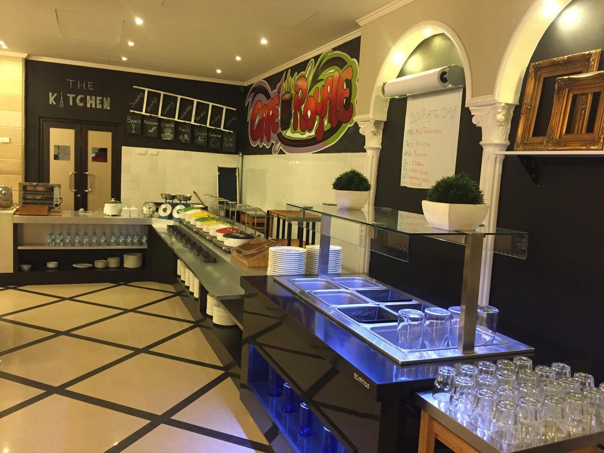 Royal Grand Hotel Monrovia Kültér fotó