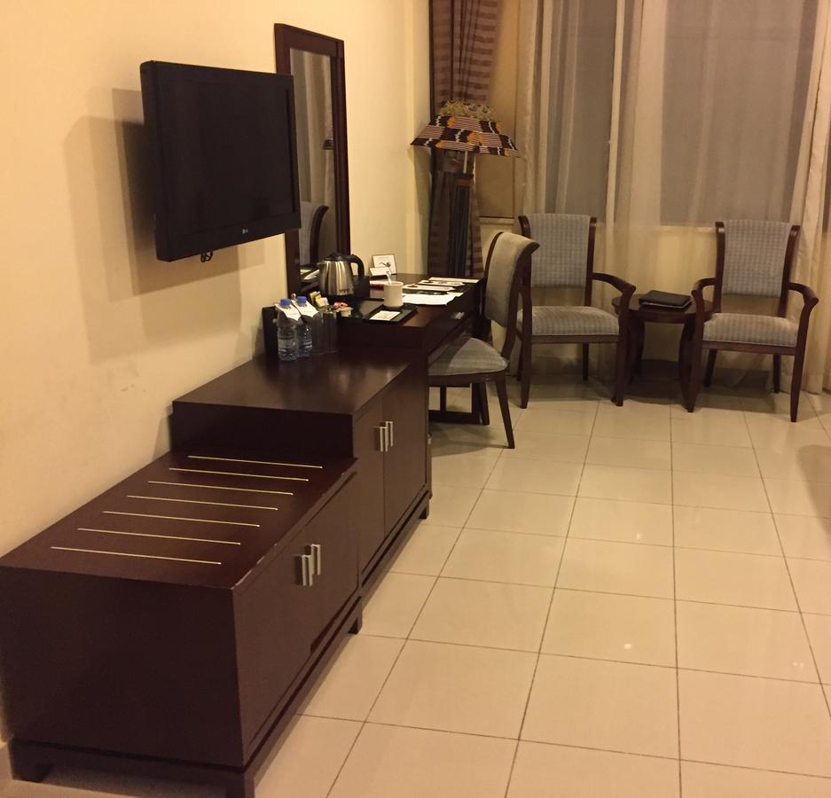 Royal Grand Hotel Monrovia Kültér fotó